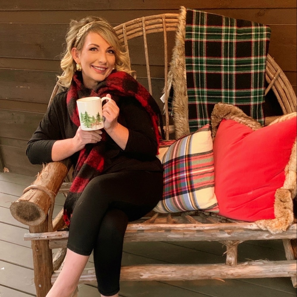 Meet your Posher, Caroline